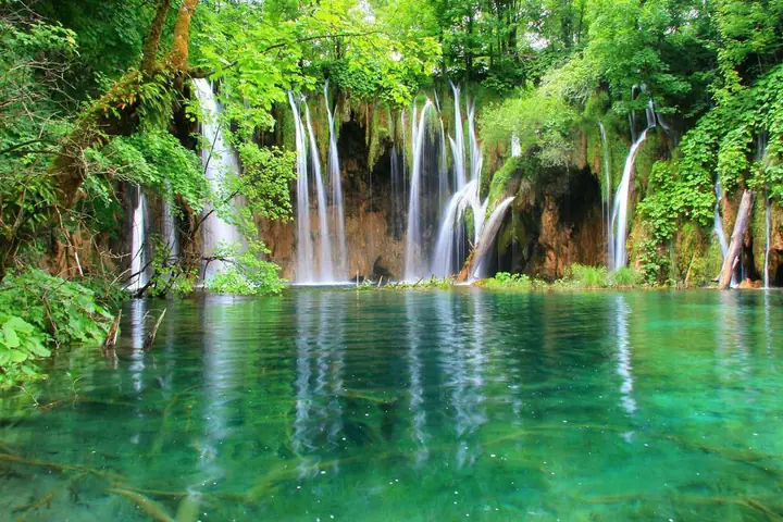Top 7 Cảnh Đẹp Thiên Nhiên Châu Âu Phải Khám Phá Một Lần Trong Đời