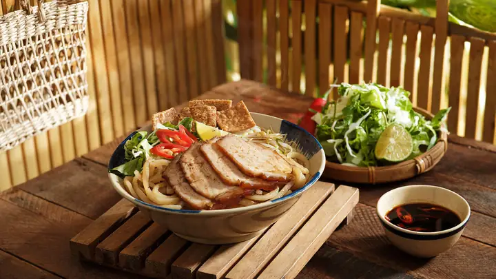 Gợi Ý Những Quán Cao Lầu Phố Cổ Hội An Ngon Trứ Danh Cho Du Khách