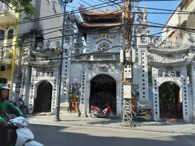 Tổng Hợp Địa Điểm Cầu Công Danh Sự Nghiệp: Các Chùa, Đền Linh Thiêng Tiêu Biểu Tại Hà Nội, Tp.hcm Và Việt Nam