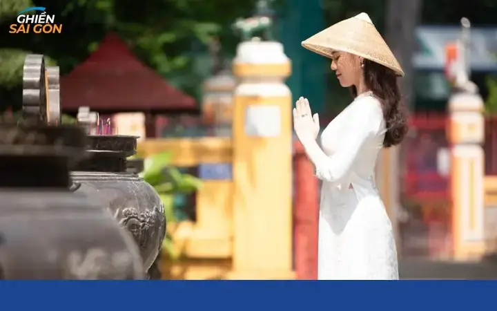 Tổng Hợp Địa Điểm Cầu Công Danh Sự Nghiệp: Các Chùa, Đền Linh Thiêng Tiêu Biểu Tại Hà Nội, Tp.hcm Và Việt Nam
