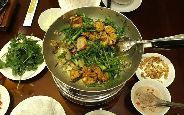 Địa Chỉ, Giờ Mở Cửa Và Thực Đơn Chả Cá Lã Vọng 1000 Nguyễn Văn Linh, Quận 7