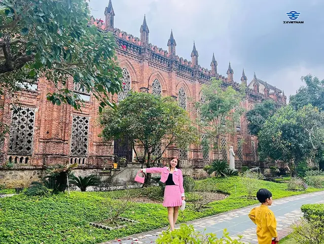Khám Phá Đan Viện Châu Sơn Nho Quan – Địa Điểm Du Lịch, Cách Đi Lại Và Điểm Tham Quan Nổi Bật