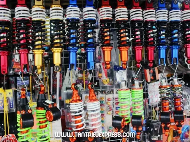 Gợi Ý Top Cửa Hàng Phụ Tùng Xe Máy Nổi Tiếng Tại Chợ Tân Thành Cho Người Mua Ở Sài Gòn