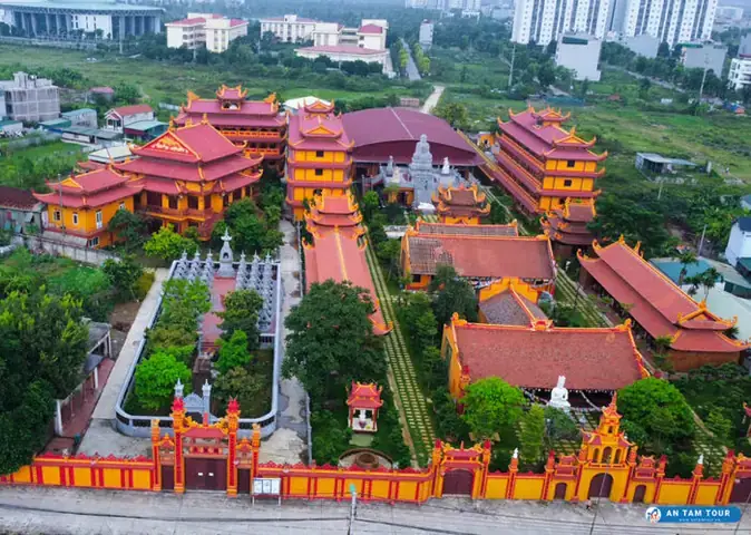 Tìm Hiểu Chùa Ấn Quang Sư Vạn Hạnh: Lịch Sử, Vị Trí Và Vai Trò Tại Quận 10 Tp.hcm