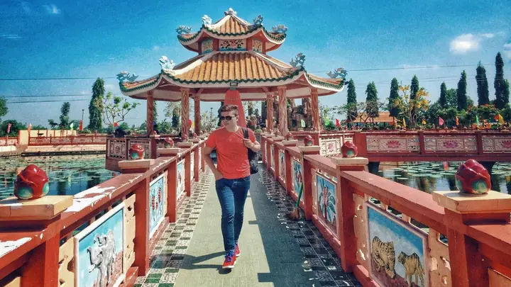 Khám Phá Chùa Bàu Mướp (miếu Bà Chúa Xứ) Ở An Giang: Lịch Sử, Địa Chỉ Và Hướng Dẫn Du Lịch