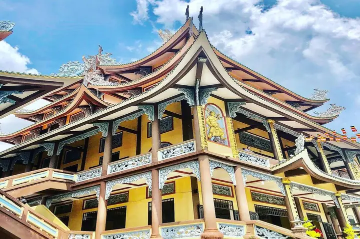 Khám Phá Chùa Hội An Thành Phố Mới Bình Dương: Địa Chỉ, Kiến Trúc Và Thông Tin Tham Quan