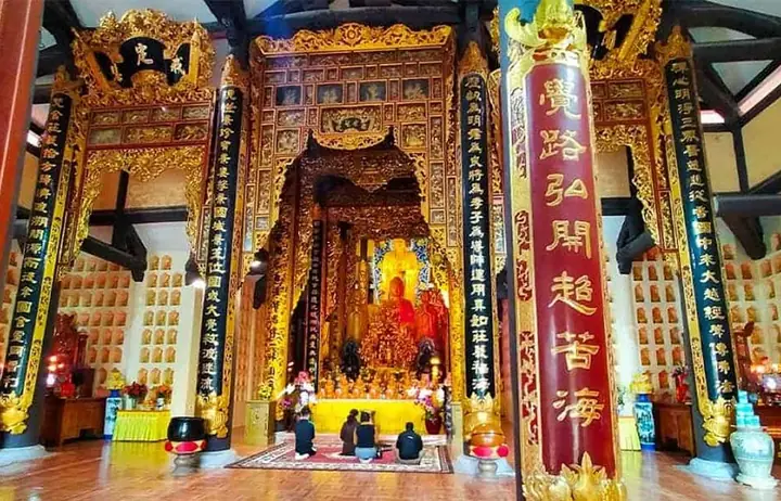 Tìm Hiểu Chùa Khai Nguyên Sơn Tây Hà Nội: Điểm Đến Du Lịch Tâm Linh Và Tượng Phật A Di Đà Lớn Nhất Đông Nam Á