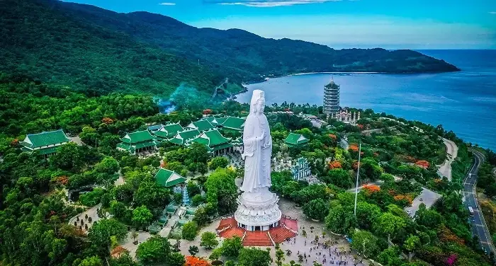 Xác Định Vị Trí Chùa Linh Ứng Đà Nẵng Tọa Lạc Tại Bán Đảo Sơn Trà Dành Cho Du Khách