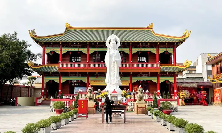 Tìm Hiểu Chùa Phật 4 Mặt Quận 8 (hội Quán Sùng Chính): Địa Chỉ, Tên Gọi Và Lễ Cầu An