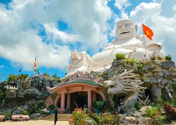 Tìm Hiểu Chùa Phật Lớn (an Giang): Thiền Viện Danh Tiếng Tọa Lạc Trên Núi Cấm Tìm Hiểu Chùa Phật Lớn (an Giang): Thiền Viện Danh Tiếng Tọa Lạc Trên Núi Cấm