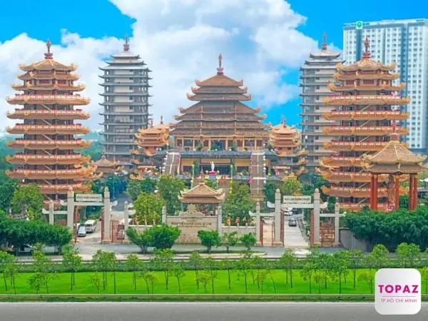 Khám Phá Các Chùa Tu Theo Mật Tông Tại Tphcm: Danh Sách Và Đặc Trưng Tâm Linh