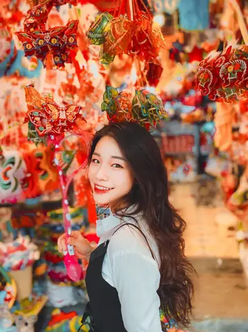 Hướng Dẫn Chụp Ảnh Trung Thu Tại Phố Hàng Mã: Bí Quyết Lưu Giữ Khoảnh Khắc Rực Rỡ