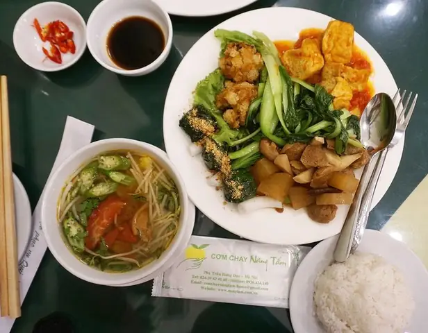 Top 5 Địa Chỉ Cơm Chay Trần Hưng Đạo Hà Nội Mà Bạn Không Nên Bỏ Lỡ