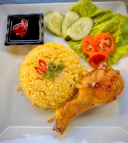 Địa Chỉ, Thực Đơn Và Cách Gọi Cơm Gà Xối Mỡ Ngọc Vân Tại Tp.hcm
