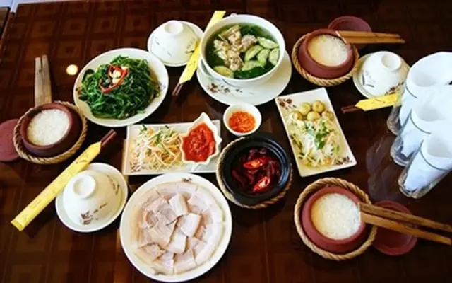 Cơm Niêu Giỏ Cua Đồng Đà Nẵng – Địa Chỉ, Thực Đơn, Giá Và Trải Nghiệm Thực Tế