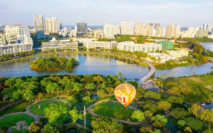 Khám Phá Công Viên Cầu Ánh Sao Quận 7: Vị Trí, Vẻ Đẹp Và Trải Nghiệm Check-in Lung Linh