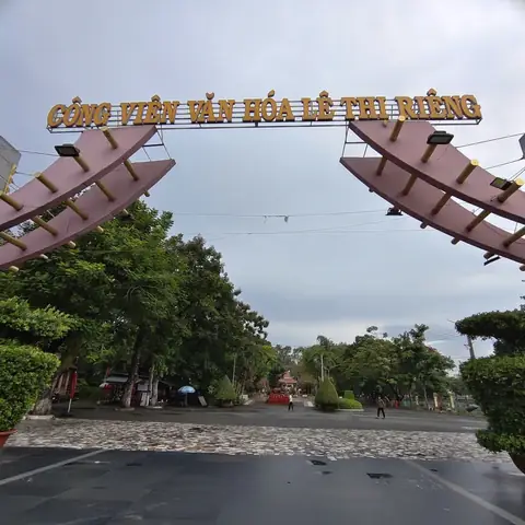 Tìm Hiểu Công Viên Lê Thị Riêng Tân Bình: Lịch Sử, Quy Mô Và Ý Nghĩa Hiện Nay