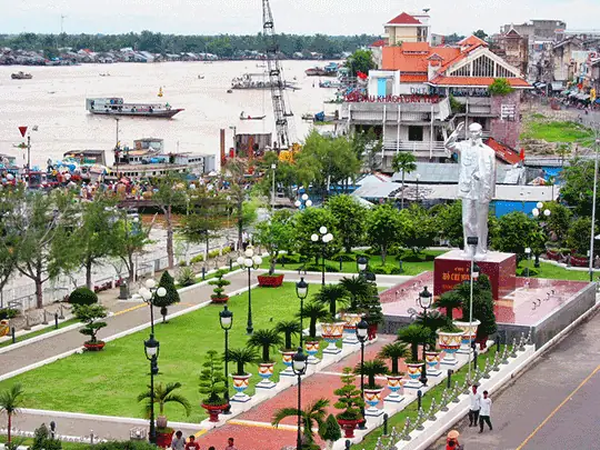 Công Viên Ninh Kiều Cần Thơ: Lịch Sử, Đặc Điểm Và Hướng Đi Tương Lai