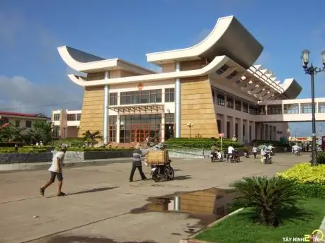 Cửa Khẩu Chàng Riệc Tây Ninh: Vị Trí, Chức Năng Và Cách Di Chuyển