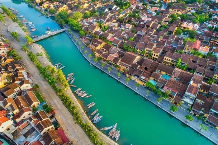 Khám Phá Đặc Điểm Của Phố Cổ Hội An: Kiến Trúc, Văn Hóa Và Nét Riêng Thương Nhớ