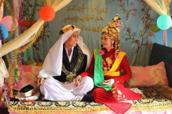Tìm Hiểu Dân Tộc Chăm Ở Việt Nam: Đặc Điểm, Dân Số Và Các Nhóm Địa Phương