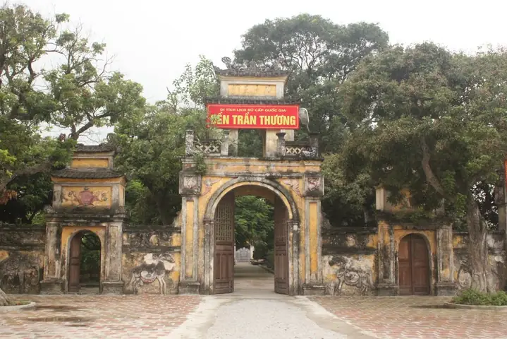 Tìm Hiểu Đền Trần Thương Lý Nhân Hà Nam: Di Tích Lịch Sử, Kiến Trúc Và Tâm Linh