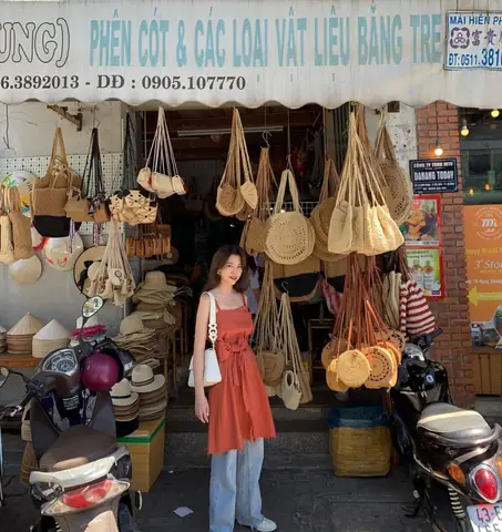 Tổng Hợp Đi Đà Nẵng Mua Gì Làm Quà Lưu Niệm: Đồ Thủ Công Và Đặc Sản Cho Du Khách