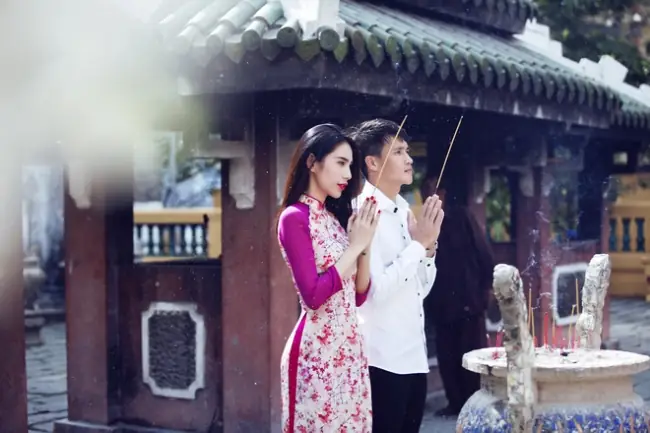 Hướng Dẫn Đi Đền Cầu Như Thế Nào Cho Đúng Cách Và Chuẩn Nghi Thức