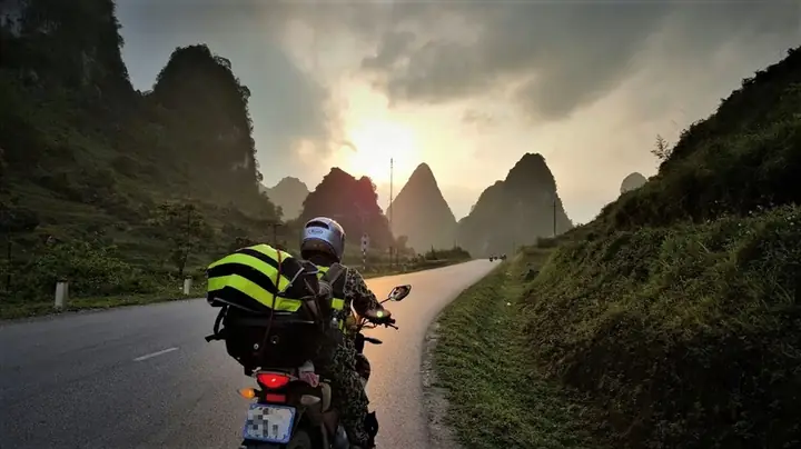 Kinh Nghiệm Chi Tiết Đi Phượt Hà Giang Bằng Xe Máy: Lịch Trình, Chuẩn Bị Và Lưu Ý Cho Người Mới