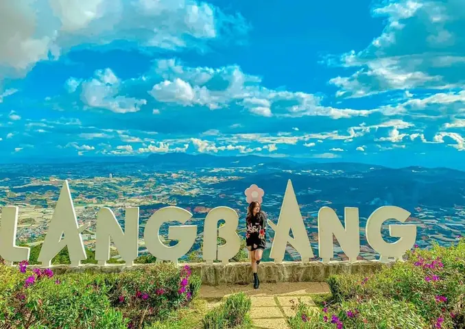 Tổng Hợp Địa Điểm Du Lịch Nổi Tiếng Đà Lạt: Các Điểm Đến Không Thể Bỏ Lỡ Cho Hội Tự Túc