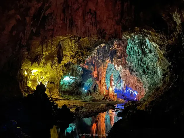 Khám Phá Động Ngườm Ngao Trùng Khánh Cao Bằng: Kiệt Tác Thiên Nhiên Kỳ Thú Cho Du Khách Khám Phá Động Ngườm Ngao Trùng Khánh Cao Bằng: Kiệt Tác Thiên Nhiên Kỳ Thú Cho Du Khách
