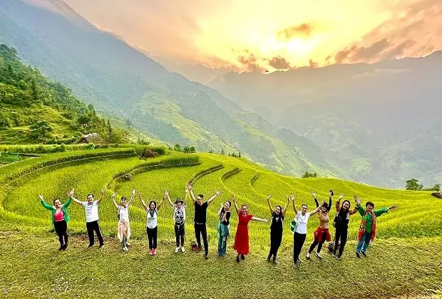 Địa Điểm Du Lịch 2 Ngày 1 Đêm Nên Đi Đâu? Gợi Ý Top Điểm Gần Hà Nội & Sài Gòn Cho Cuối Tuần