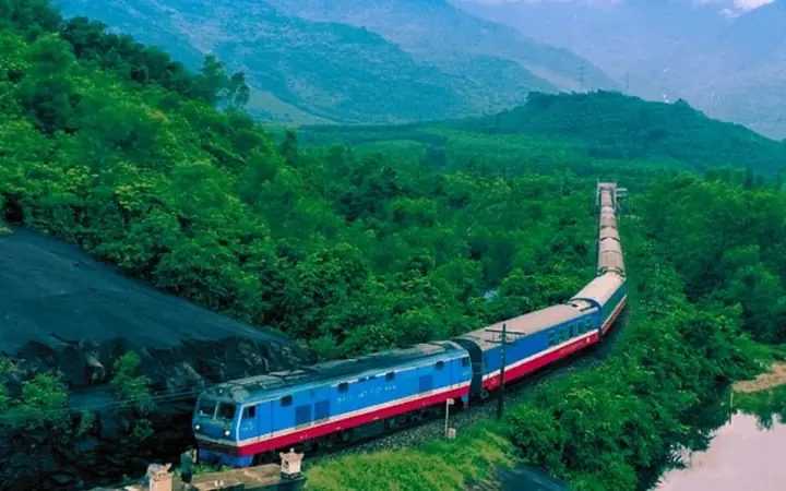 Hướng Dẫn Du Lịch Bắc Nam Bằng Tàu Hỏa: Lịch Trình, Vé, Kinh Nghiệm Và Mẹo Vặt