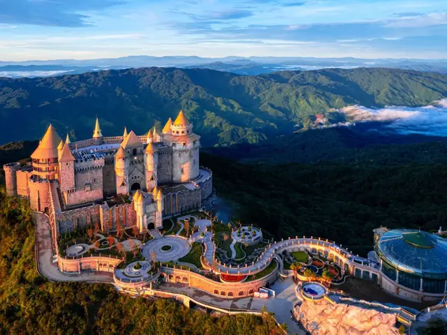 Cẩm Nang Du Lịch Bà Nà Hills Từ Đà Nẵng: Kinh Nghiệm A-z Cho Du Khách Cẩm Nang Du Lịch Bà Nà Hills Từ Đà Nẵng: Kinh Nghiệm A-z Cho Du Khách