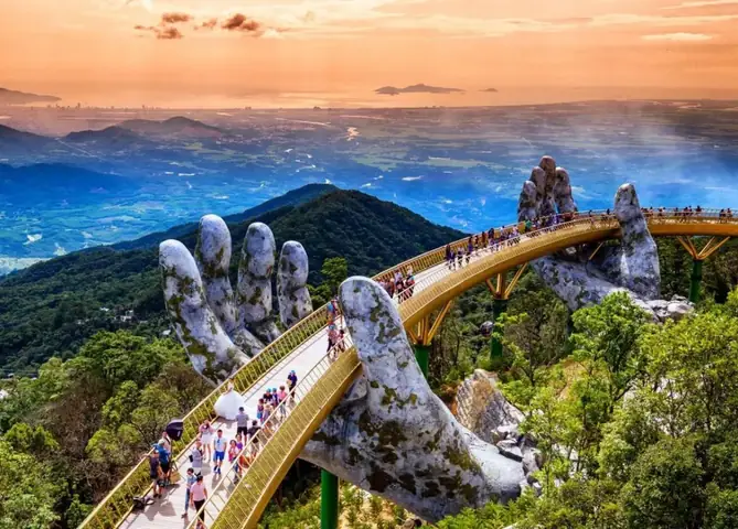 Cẩm Nang Du Lịch Bà Nà Hills Từ Đà Nẵng: Kinh Nghiệm A-z Cho Du Khách Cẩm Nang Du Lịch Bà Nà Hills Từ Đà Nẵng: Kinh Nghiệm A-z Cho Du Khách