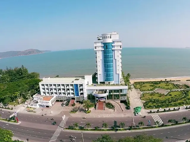 Hướng Dẫn Đặt Tour Du Lịch Hải Âu Tại Quy Nhơn: Dịch Vụ, Lịch Trình & Liên Hệ
