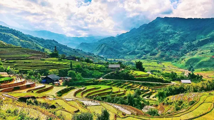 Du Lịch Sapa Nên Đi Bao Nhiêu Ngày? Lịch Trình 3 Ngày 2 Đêm Chi Tiết Cho Người Mới Du Lịch Sapa Nên Đi Bao Nhiêu Ngày? Lịch Trình 3 Ngày 2 Đêm Chi Tiết Cho Người Mới