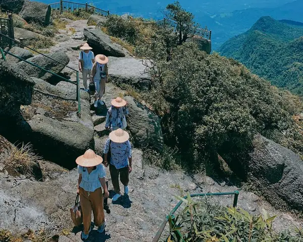 Hướng Dẫn Đường Lên Chùa Đồng Yên Tử Từ Hà Nội Và Quảng Ninh Chi Tiết