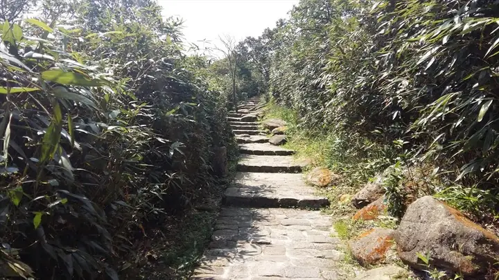 Hướng Dẫn Đường Lên Chùa Đồng Yên Tử Từ Hà Nội Và Quảng Ninh Chi Tiết