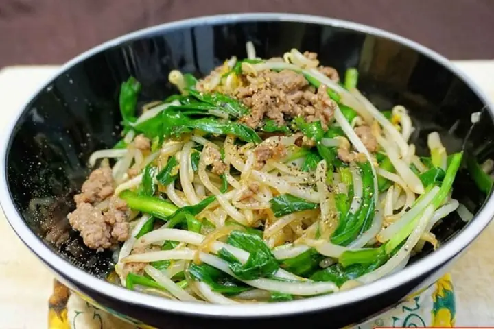 Tổng Hợp Giá Đỗ Xào Với Gì Thì Ngon: Các Món Xào Đơn Giản Cho Bữa Cơm Gia Đình