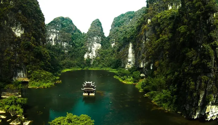 Giới Thiệu Về Khu Du Lịch Sinh Thái Tràng An: Quần Thể Danh Thắng Di Sản Thế Giới Tại Ninh Bình
