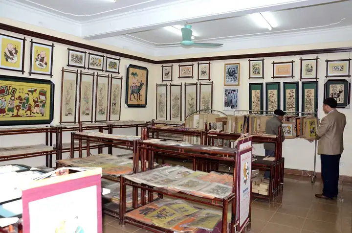 Khám Phá Làng Tranh Đông Hồ: Lịch Sử, Nghệ Thuật Tranh Khắc Gỗ Và Trải Nghiệm Du Lịch
