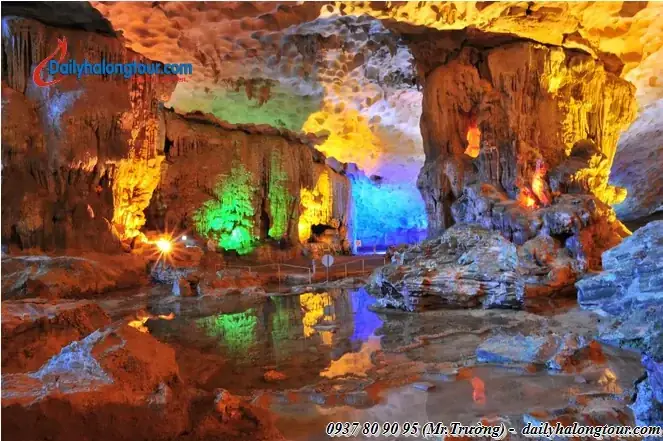 Hạ Long Bay Nổi Tiếng Về Cái Gì? Khám Phá Những Điểm Đặc Trưng Của Vịnh Hạ Long