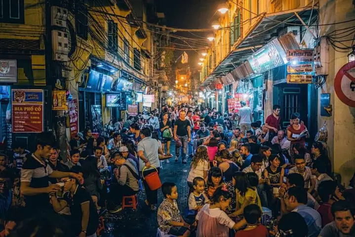 Gợi Ý Địa Điểm Hà Nội Về Đêm Đi Đâu Cho Hội Yêu Khám Phá