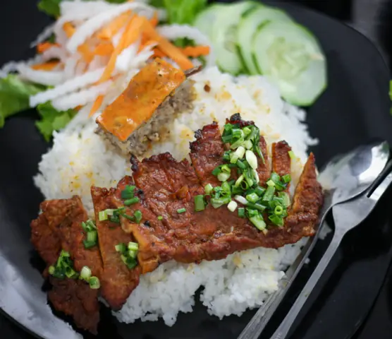 Hình Ảnh Đẹp Nhất Cơm Tấm Sườn Nướng – Tìm Kiếm, Lưu Trữ Và Chia Sẻ