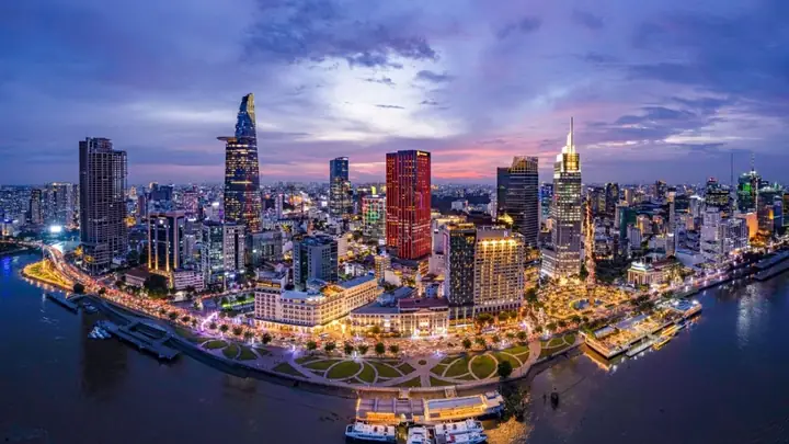 Khám Phá Hình Ảnh Đặc Trưng Của Việt Nam: Cảnh Đẹp Thiên Nhiên Và Biểu Tượng Văn Hóa Cho Du Khách Khám Phá Hình Ảnh Đặc Trưng Của Việt Nam: Cảnh Đẹp Thiên Nhiên Và Biểu Tượng Văn Hóa Cho Du Khách