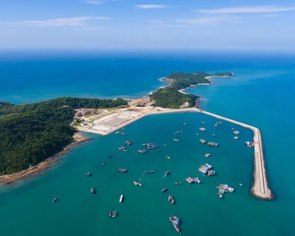 Ngắm Nhìn Hình Ảnh Đảo Cô Tô Quảng Ninh: Vẻ Đẹp Hoang Sơ Của Thiên Đường Biển Đảo