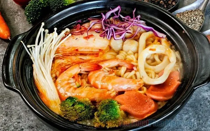 Hình Ảnh Mì Cay Hàn Quốc: Bộ Sưu Tập 7 Cấp Độ Cay Và Cách Chụp Thật Hấp Dẫn