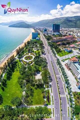 Chiêm Ngưỡng Hình Ảnh Thành Phố Quy Nhơn: Từ Bãi Biển Trăng Khuyết Đến Toàn Cảnh Flycam