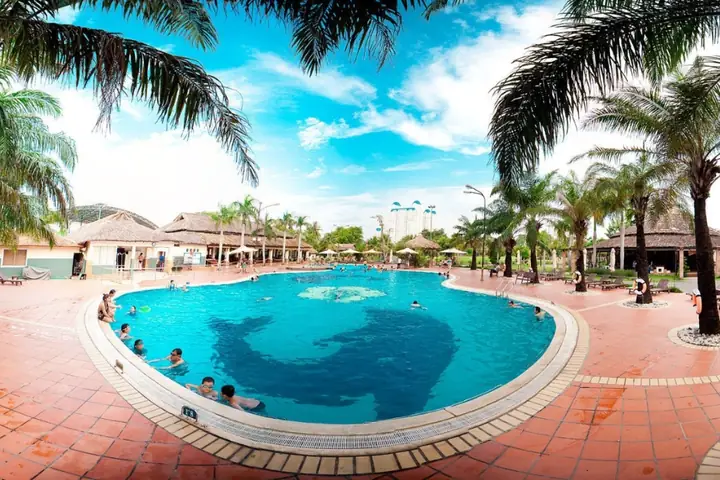 Review Hồ Bơi Khu Du Lịch Văn Thánh: Giá Vé, Giờ Mở Cửa Và Tiện Ích Cho Người Chơi Tại Tp.hcm